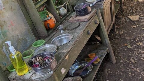 Mud kitchen bake-off